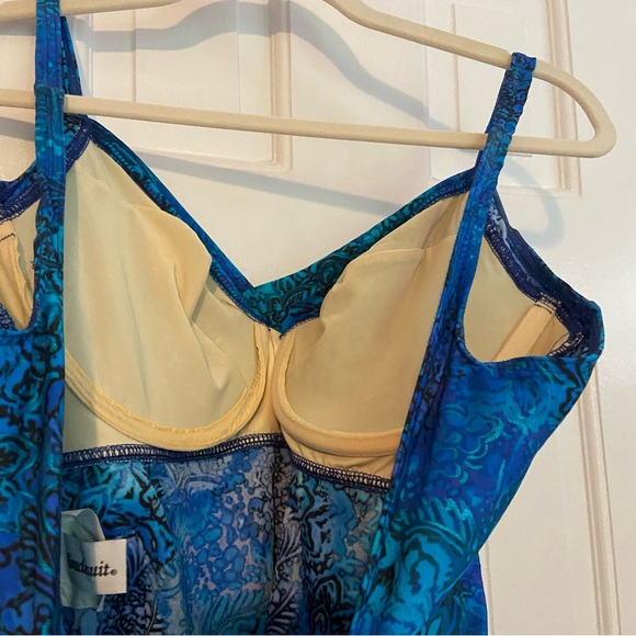 MIRACLESUIT SIZE 16 REDUCED SHIPPING Women's Swimsuit 4.99 shipping NEWCONDITION - Picture 4 of 9